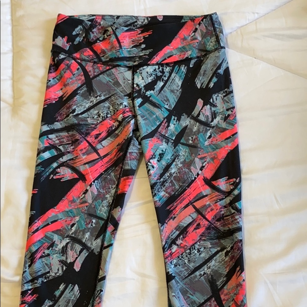 Fabletics cropped leggings